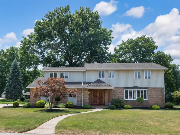 1173 Greenfield Dr, Erie, PA 16509