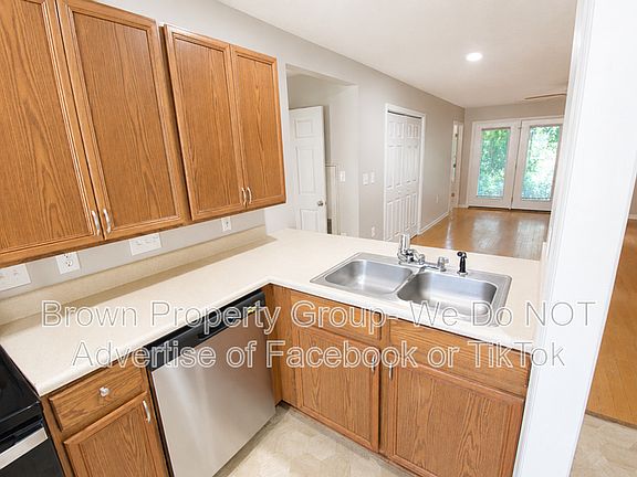 5th image of 303-101 Hinsdale Ave