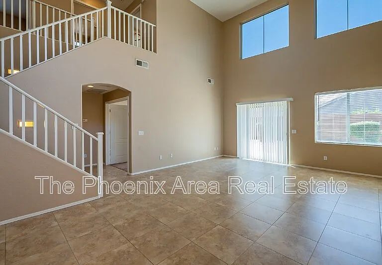 44299 W Oster Dr — Photo 9