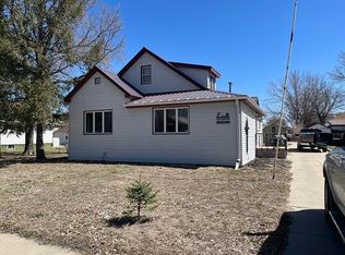 504 S Clark St, Bassett, NE 68714