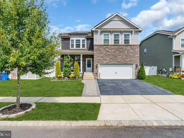 74 Bradshaw Dr, Manahawkin, NJ 08050