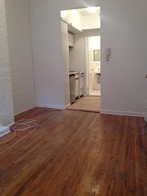 Rented by Town Residential | media 28