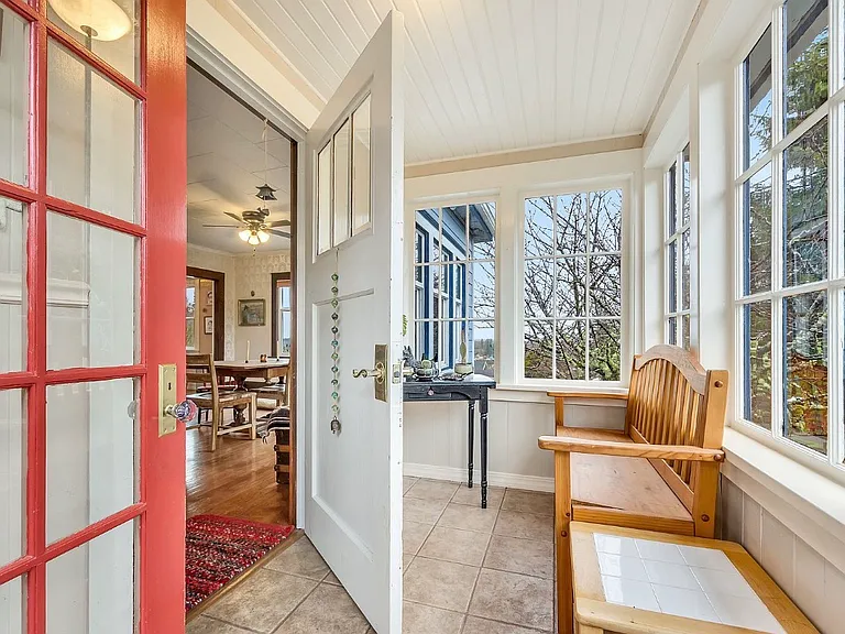 35210 Orchard Ln — Photo 3