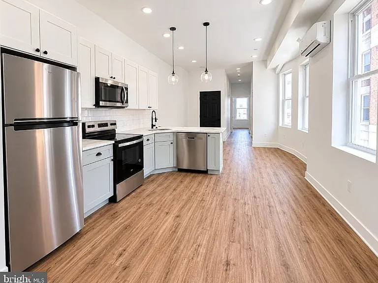 1240 W Allegheny Ave #1 — Photo 1
