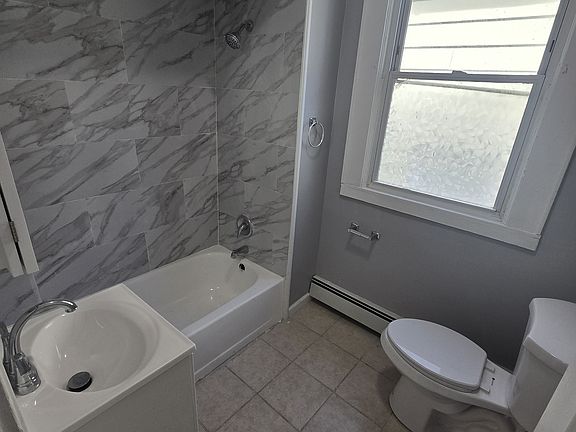 5th image of 168 N 15th St #2R
