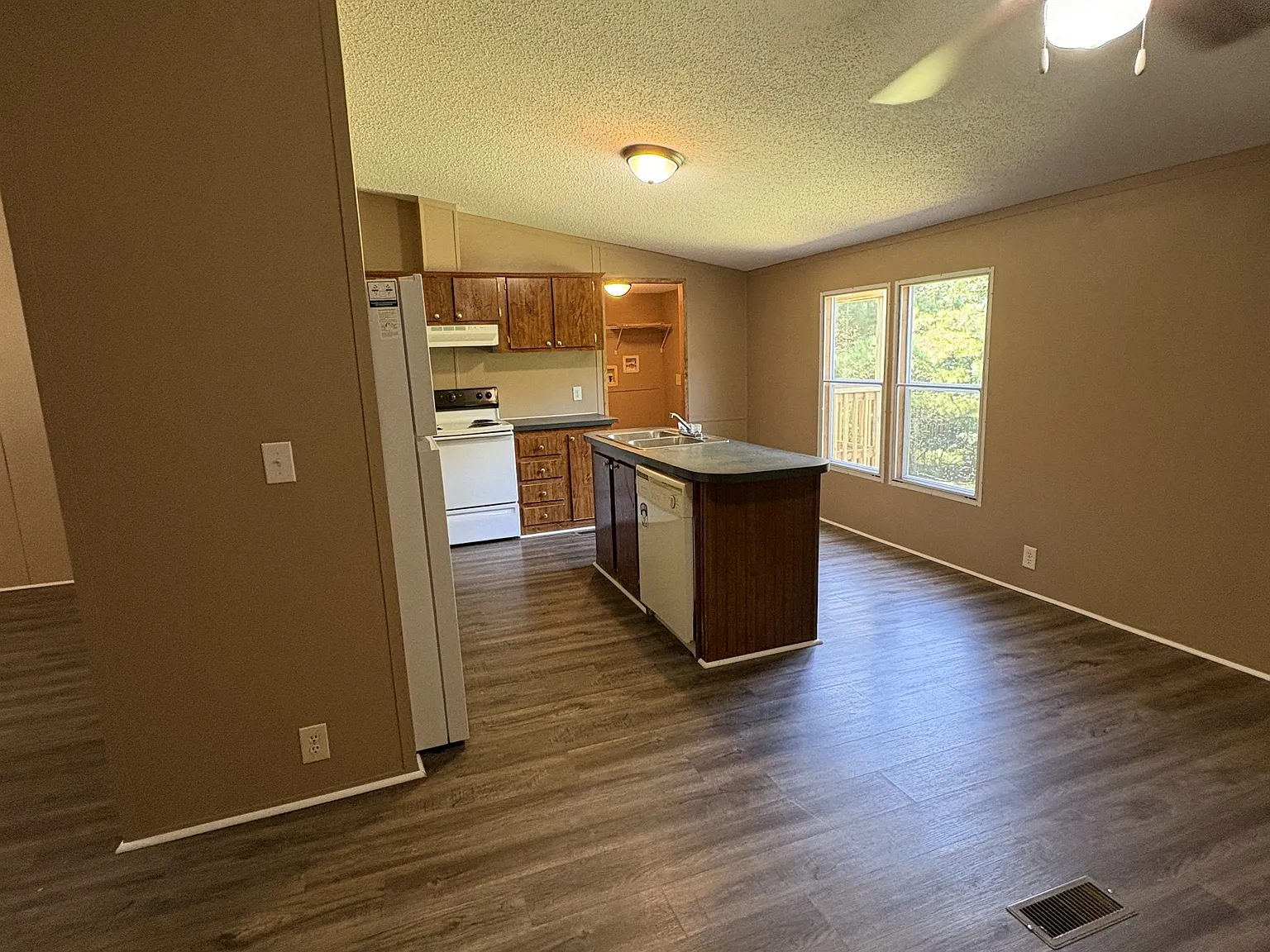152 Meadow Lane - 1 — Photo 3