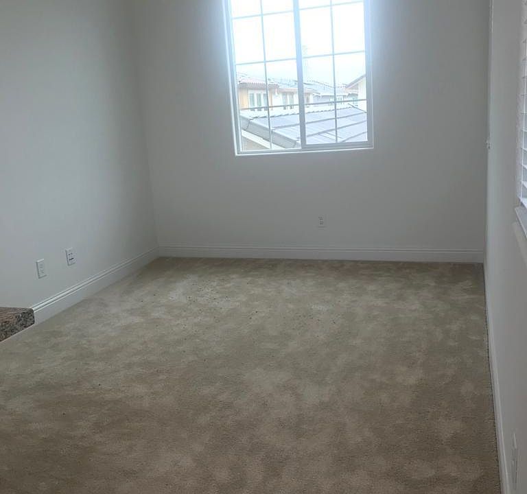 2nd image of 326 E Ramsey Dr