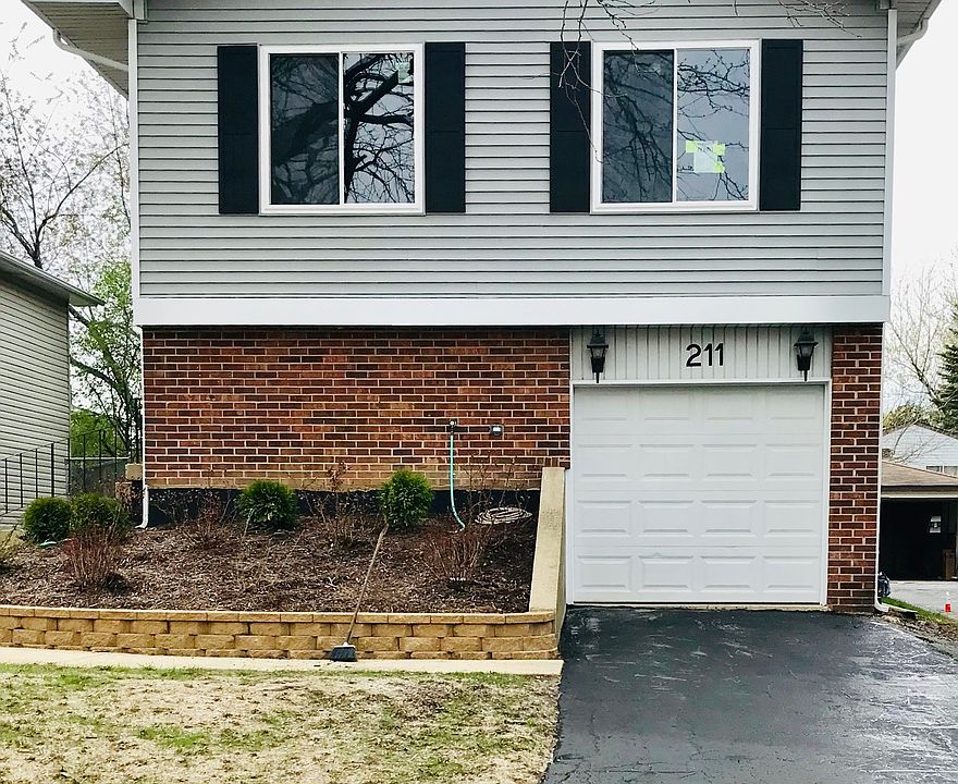 1st image of 211 Far Hills Dr