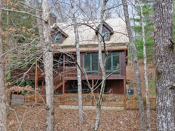 3rd image of 143 Kaely Dr