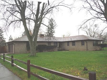 1st image of 1401 W Glen Flora Ave