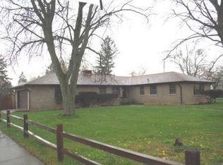 1401 W Glen Flora Ave, Waukegan, IL