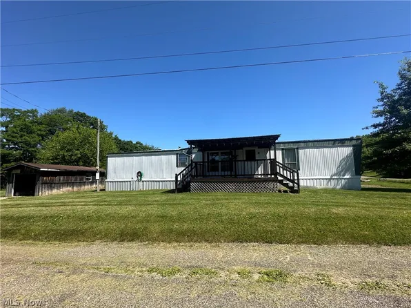 501 1/2 Marietta St, Sarahsville, OH 43779