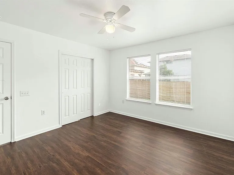 12409 Sky Harbor Dr — Photo 13