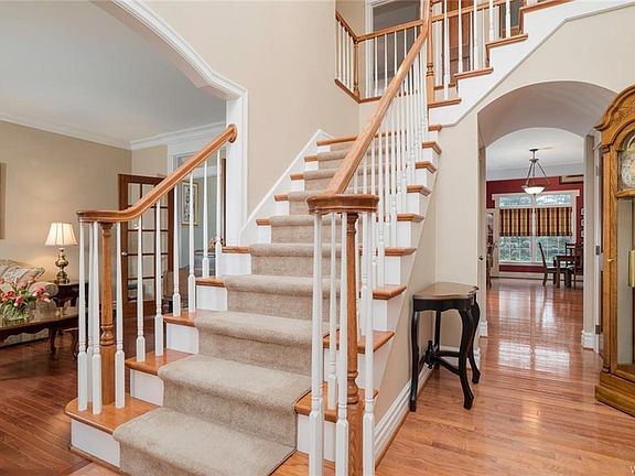 2nd image of 8799 Stonebriar Dr