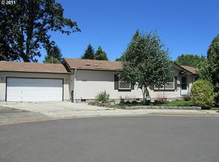 1061 Oak Meadows Pl, Springfield, OR 97477