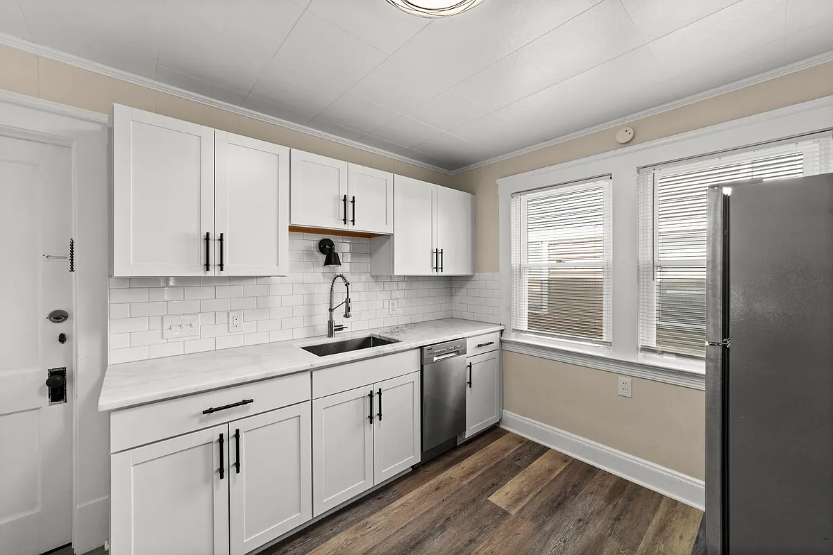 Building Photo - 1218 Nicholson Ave #1