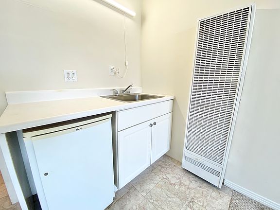 3rd image of 448 S Alexandria Ave APT 201A