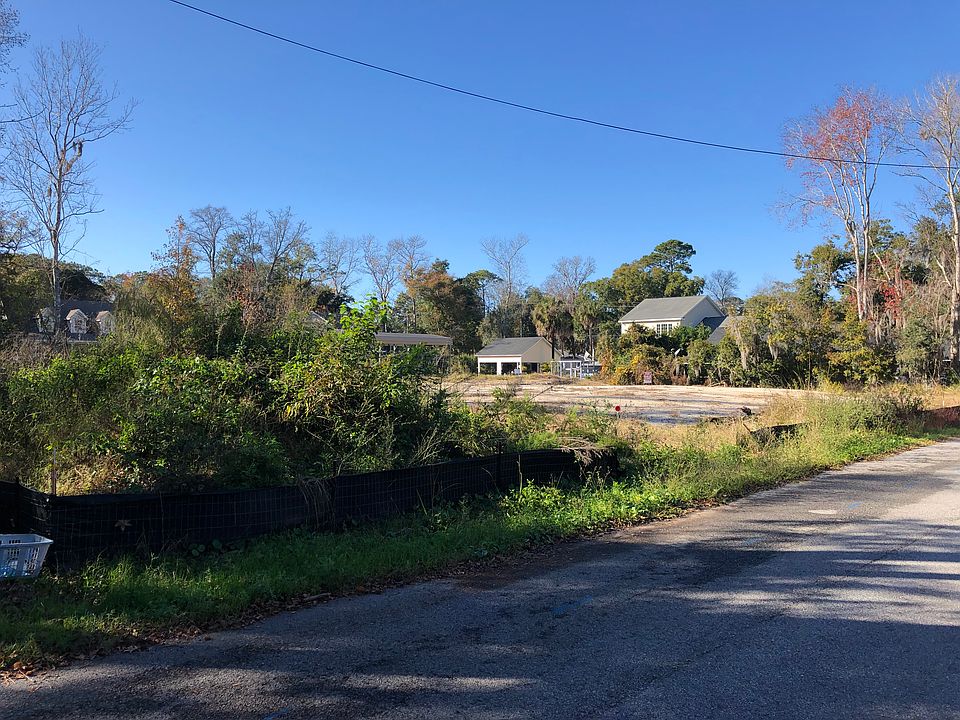 2nd image of 917 Mims St