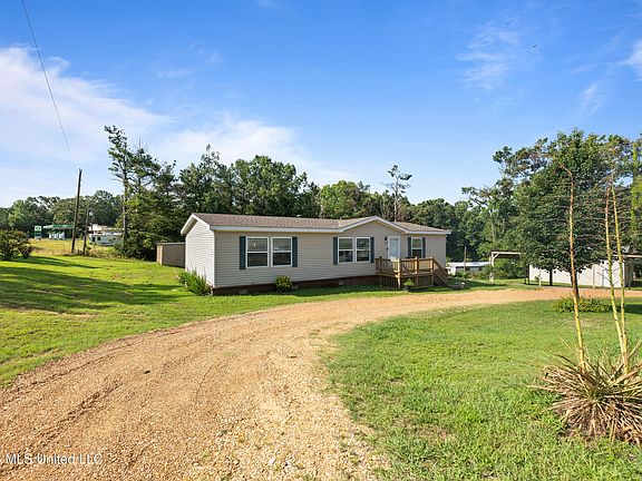 3rd image of 232 Forrest Dr S