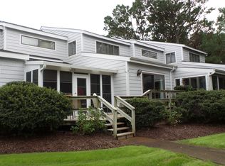 590 Westport Dr APT J4, Pine Knoll Shores, NC 28512