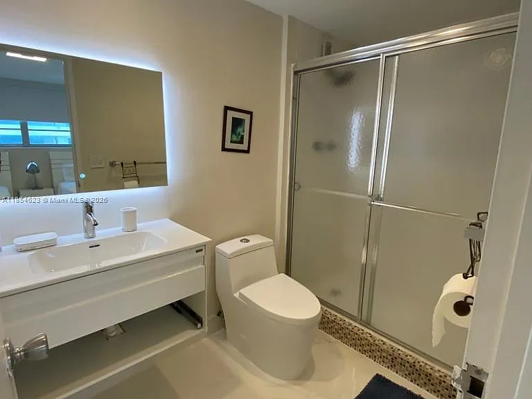 4001 S Ocean Dr #10F — Photo 8