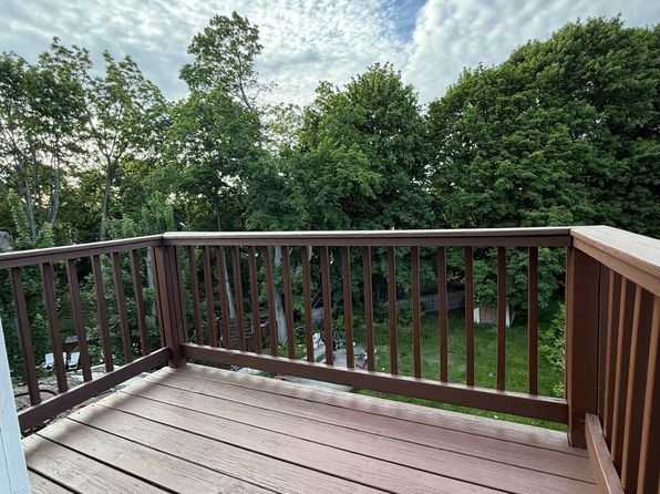 64 Pearl St #3