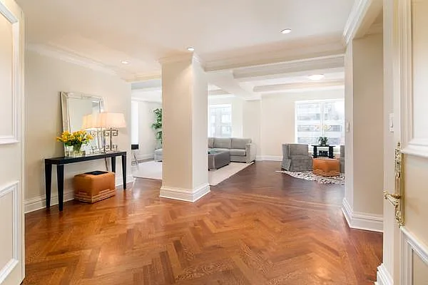 Sold by Trump International Realty | media 22