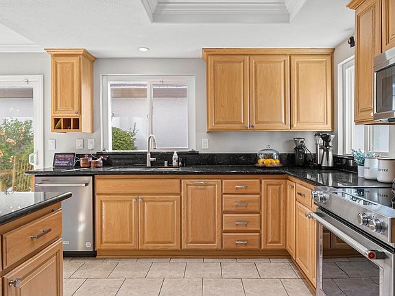 4th image of 2598 Mabury Sq