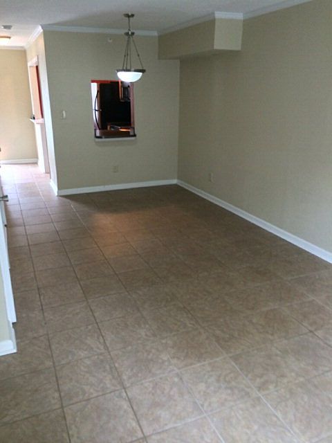 2nd image of 2638 Coventry Dr #C
