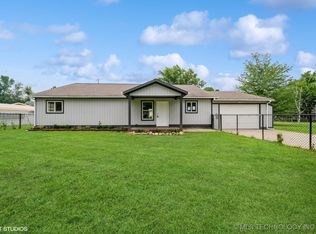 25530 S 608th Ct, Grove, OK 74344