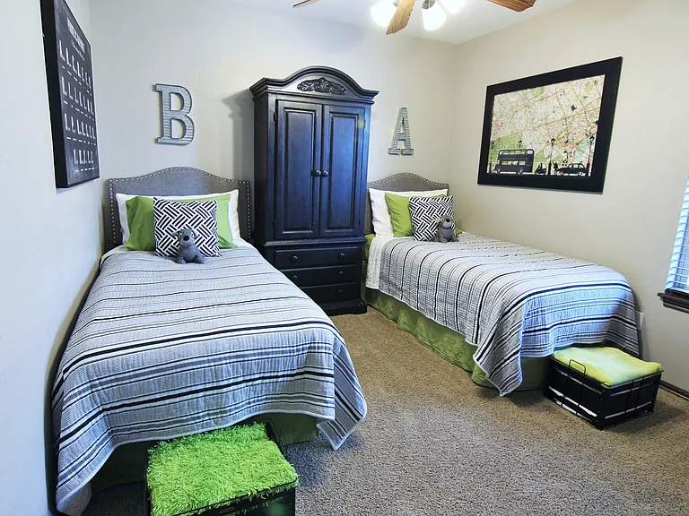 16300 Vallejo Pl — Photo 24