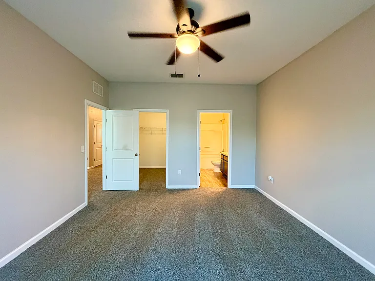 1136 Roberta Rd — Photo 10