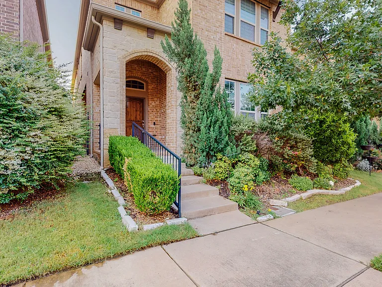 123 Palacio St — Photo 2