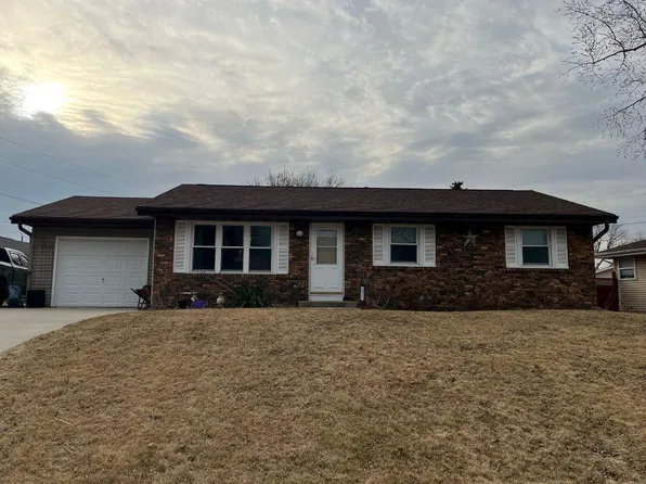 2021 Meadow LANE, Janesville, WI 53546