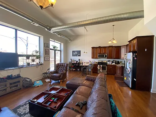 2373 N Milwaukee Ave Photo 1