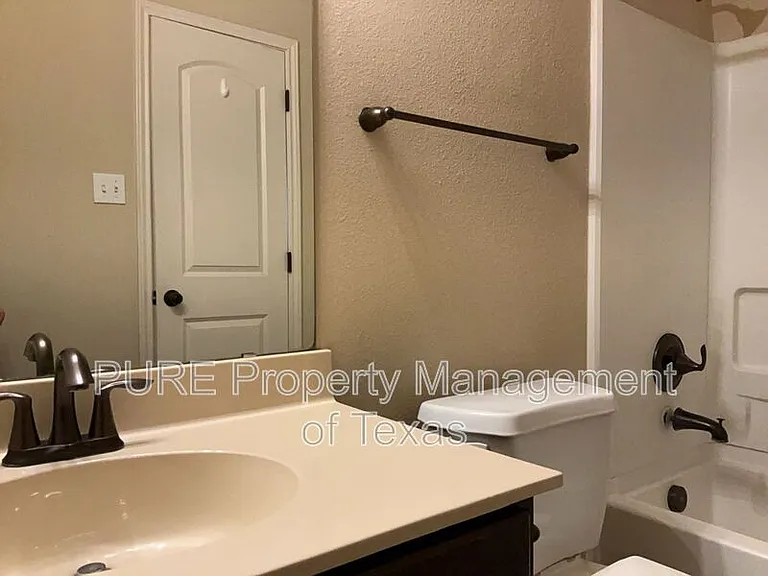 1144 Brendon Lee Ln — Photo 29