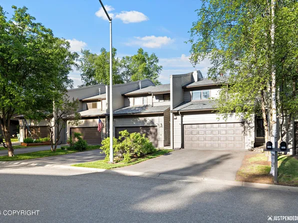 7851 Highlander Dr, Anchorage, AK 99518