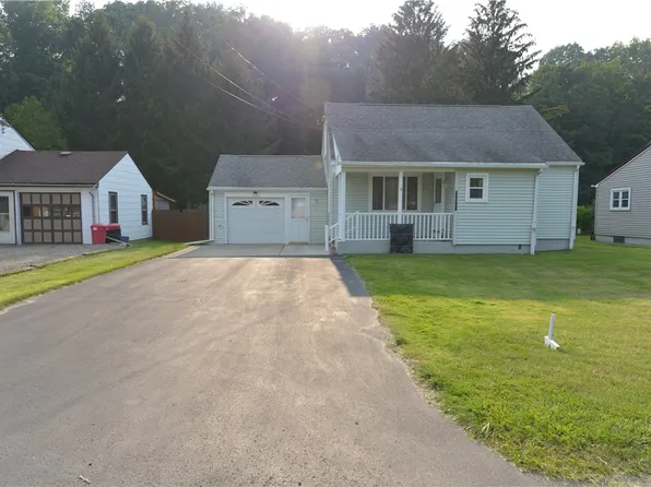 10721 Prospect St, Gowanda, NY 14070