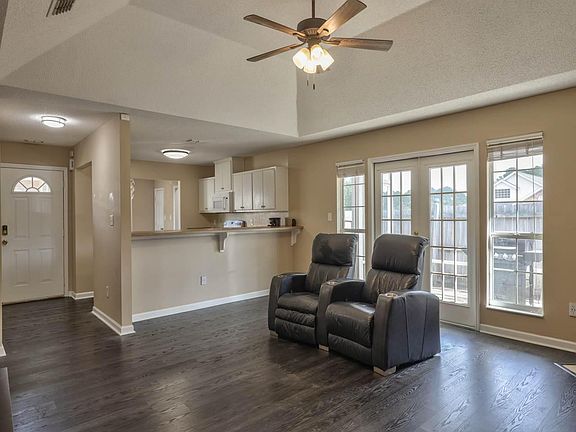 5th image of 1029 High Meadow Dr