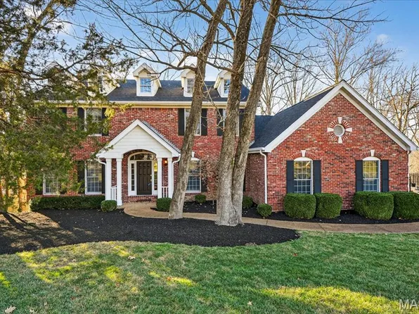 17716 Birch Leaf Ct, Chesterfield, MO 63005