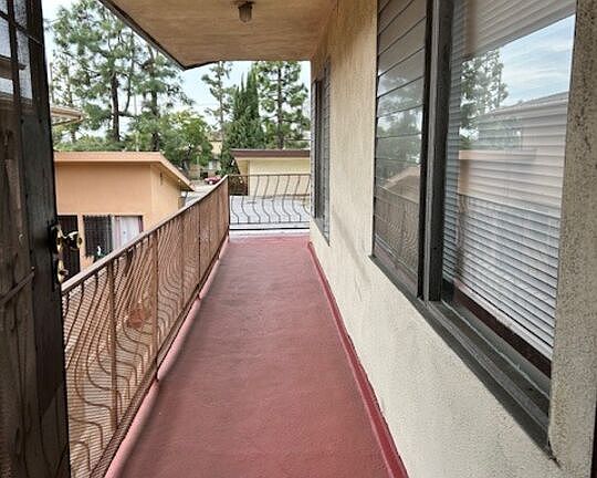 4th image of 10702 Crenshaw Blvd APT 5
