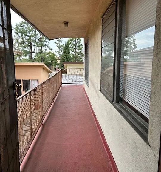10702 Crenshaw Blvd #5 — Photo 4