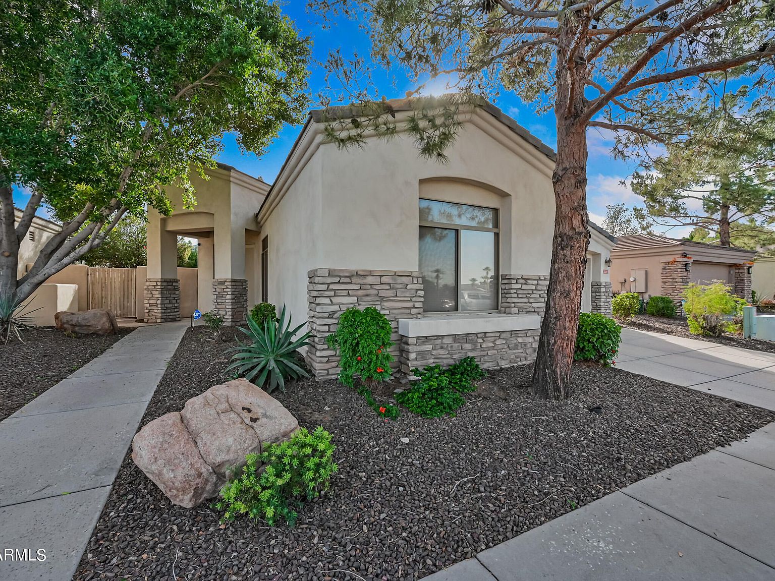 2219 E Valencia Dr, Phoenix, AZ 85042 | Zillow