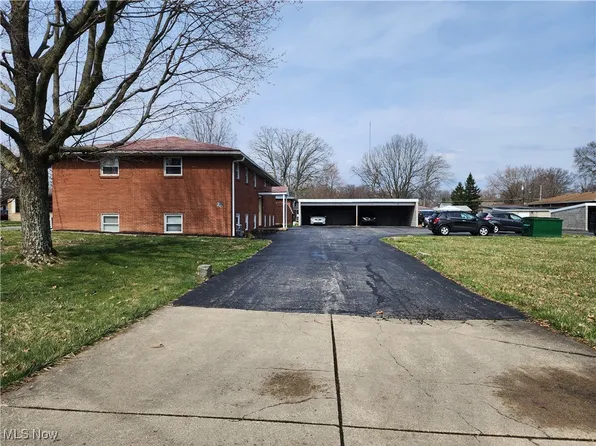 352 Meadowbrook Ave, Boardman, OH 44512