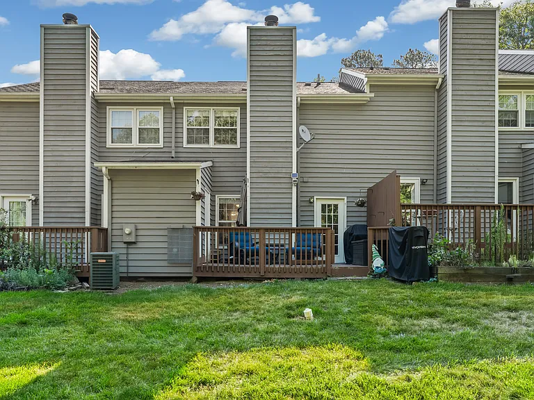 107 Long Shadow Pl — Photo 21
