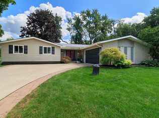 37276 Forestview Ct, Clinton Township, MI 48036