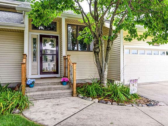 2nd image of 3585 N Woodridge Dr