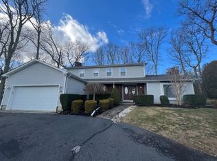 31 Cold Indian Spring Rd, Ocean, NJ 07712
