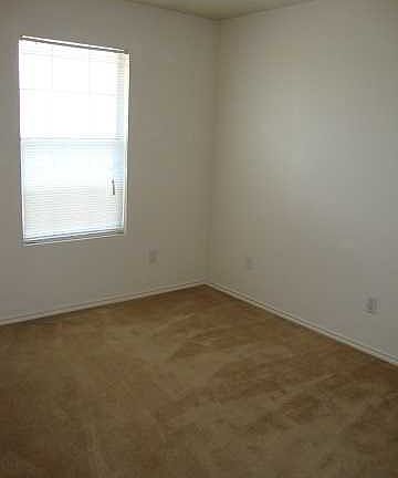 5th image of 4410 Sylvia Dr APT C