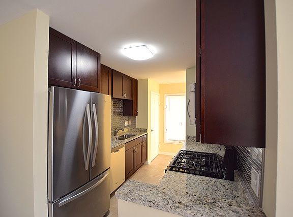3rd image of 229 Pinewood Ln #229